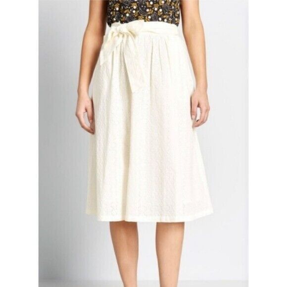 Modcloth Ivory Eyelet Midi Skirt Women's Size Medium - Picture 1 of 10